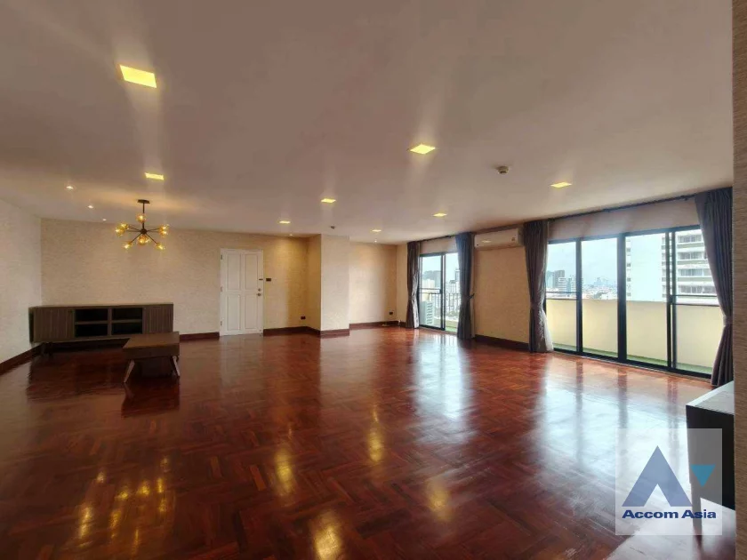 6  3 br Condominium For Rent in Sukhumvit ,Bangkok BTS Ekkamai at Casa Viva AA20476