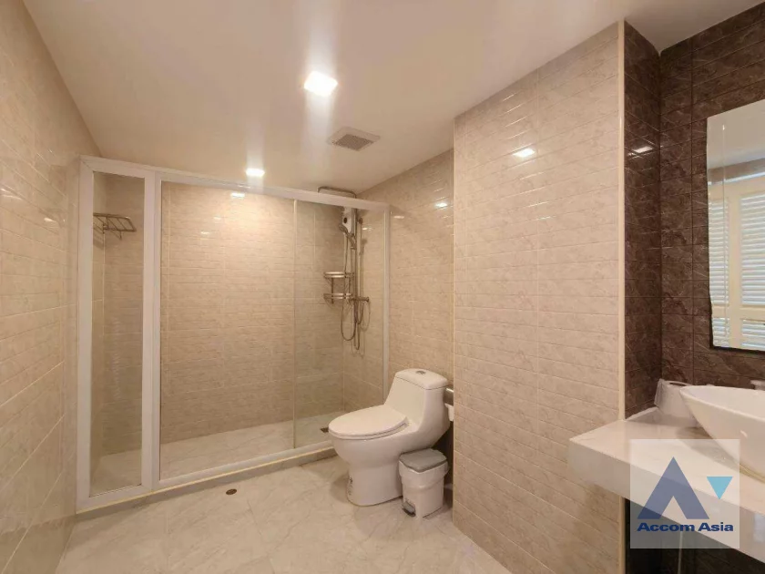 28  3 br Condominium For Rent in Sukhumvit ,Bangkok BTS Ekkamai at Casa Viva AA20476
