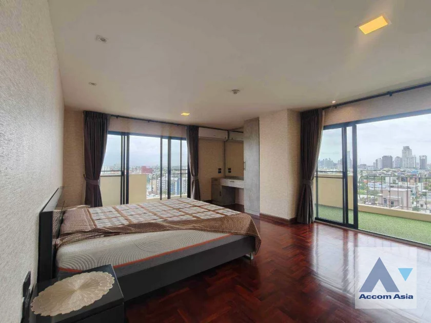 20  3 br Condominium For Rent in Sukhumvit ,Bangkok BTS Ekkamai at Casa Viva AA20476