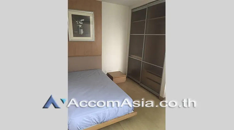 unit 2 Bedrooms  Condominium For Rent in Sukhumvit, Bangkok  near BTS Ekkamai (AA20484)