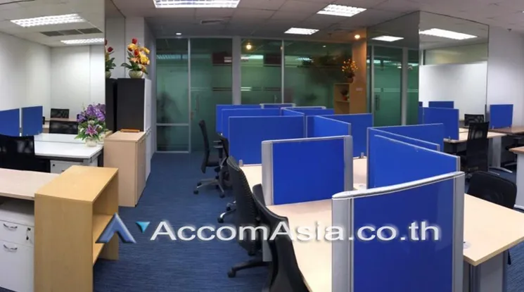 unit Office space For Rent in Ploenchit, Bangkok  near BTS Chitlom (AA20496)