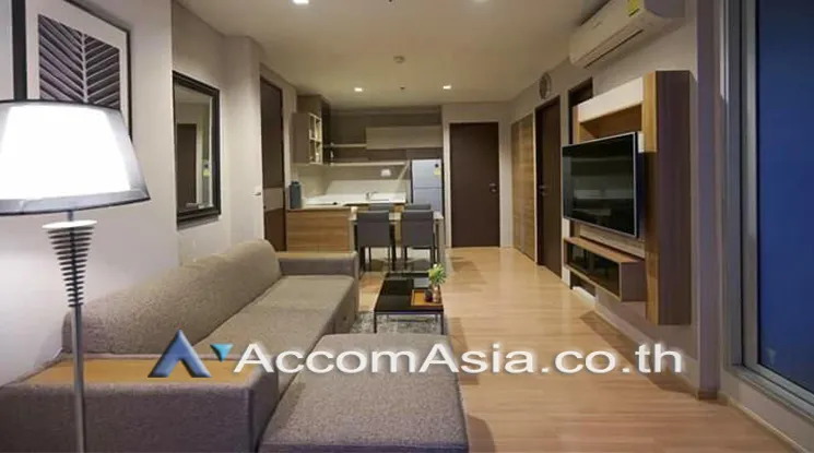 unit 2 Bedrooms  Condominium For Sale in Sathorn, Bangkok  near BTS Saphan Taksin (AA20502)