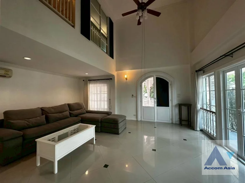 7  4 br Townhouse For Rent in Bang Na ,Bangkok BTS Bearing at Fantasia Villa 2 AA20518
