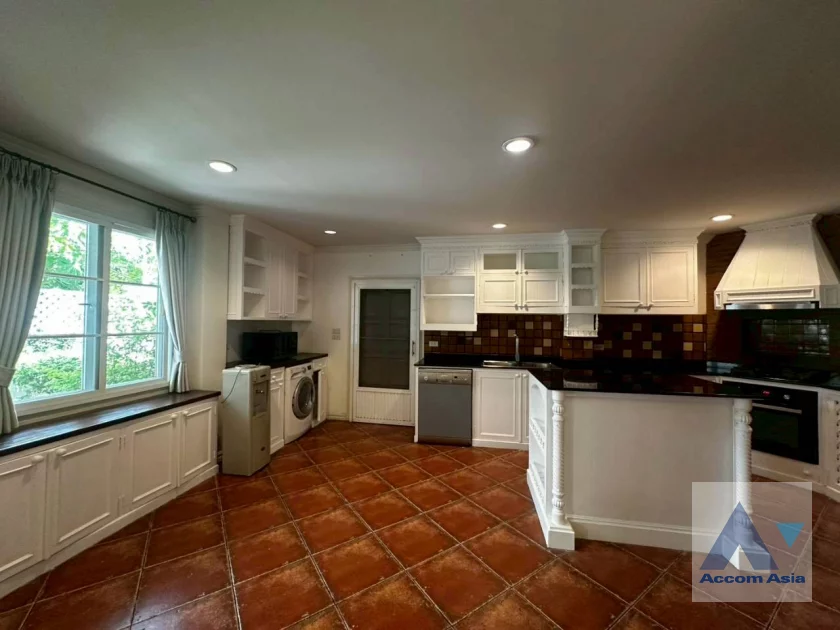10  4 br Townhouse For Rent in Bang Na ,Bangkok BTS Bearing at Fantasia Villa 2 AA20518