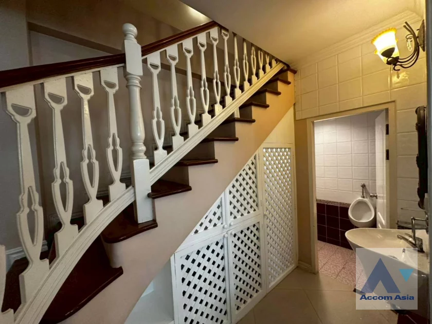 14  4 br Townhouse For Rent in Bang Na ,Bangkok BTS Bearing at Fantasia Villa 2 AA20518