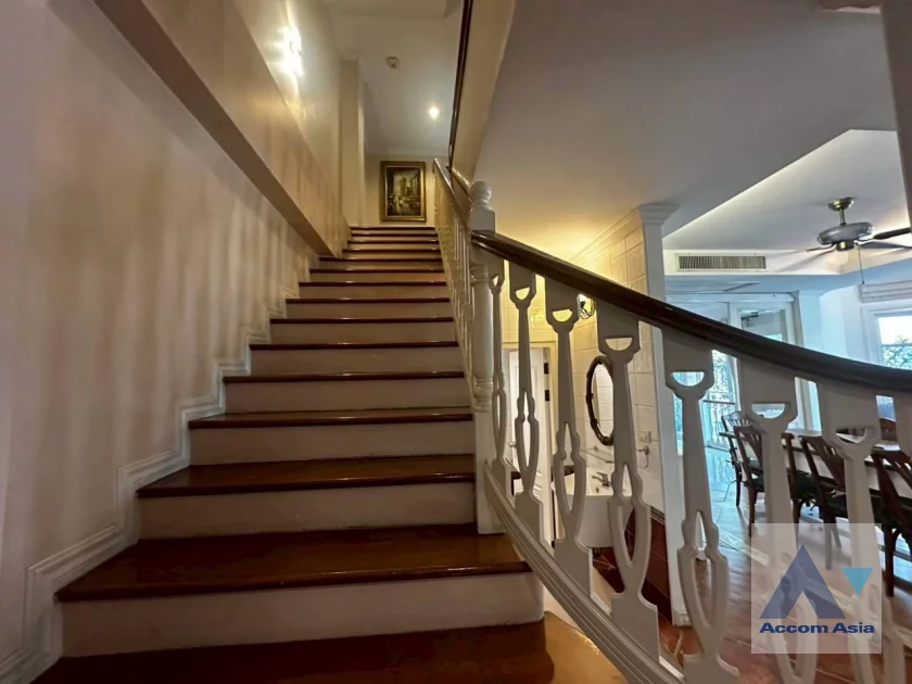 15  4 br Townhouse For Rent in Bang Na ,Bangkok BTS Bearing at Fantasia Villa 2 AA20518