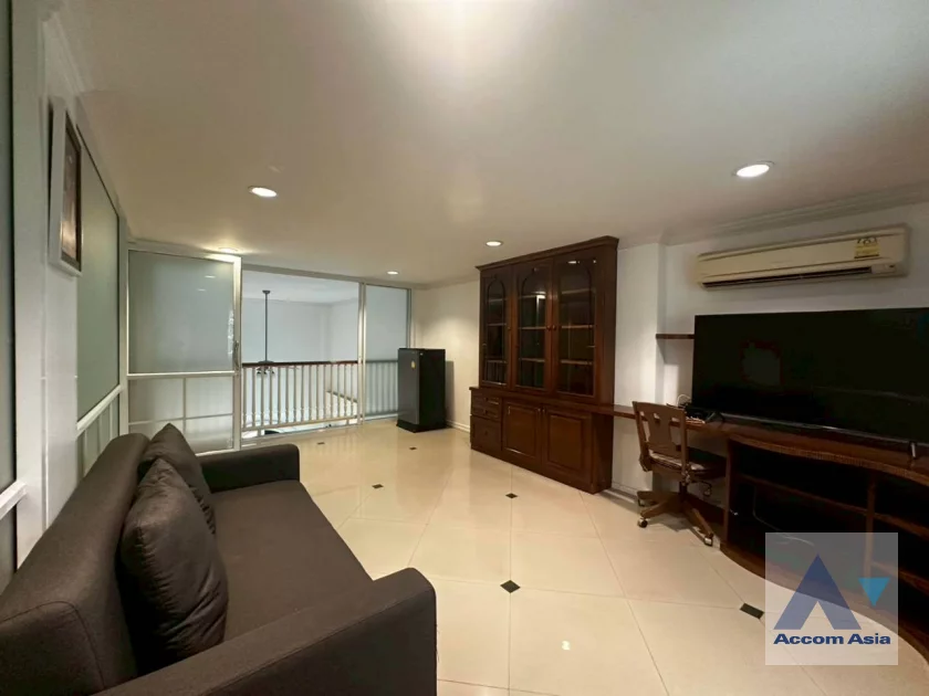 18  4 br Townhouse For Rent in Bang Na ,Bangkok BTS Bearing at Fantasia Villa 2 AA20518