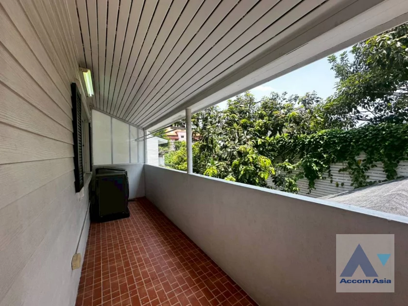 22  4 br Townhouse For Rent in Bang Na ,Bangkok BTS Bearing at Fantasia Villa 2 AA20518