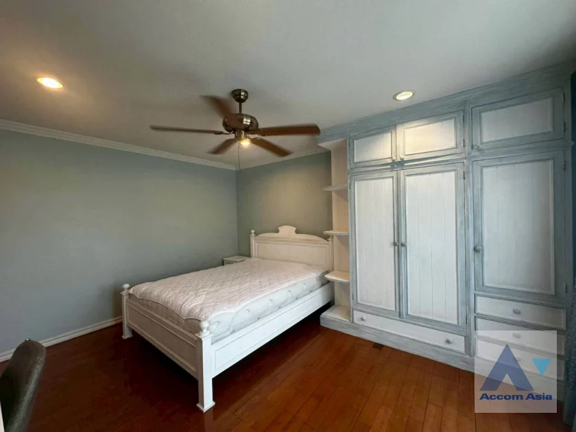 29  4 br Townhouse For Rent in Bang Na ,Bangkok BTS Bearing at Fantasia Villa 2 AA20518
