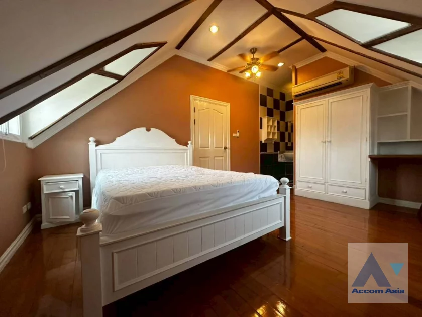 34  4 br Townhouse For Rent in Bang Na ,Bangkok BTS Bearing at Fantasia Villa 2 AA20518