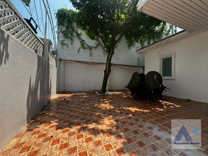 42  4 br Townhouse For Rent in Bang Na ,Bangkok BTS Bearing at Fantasia Villa 2 AA20518