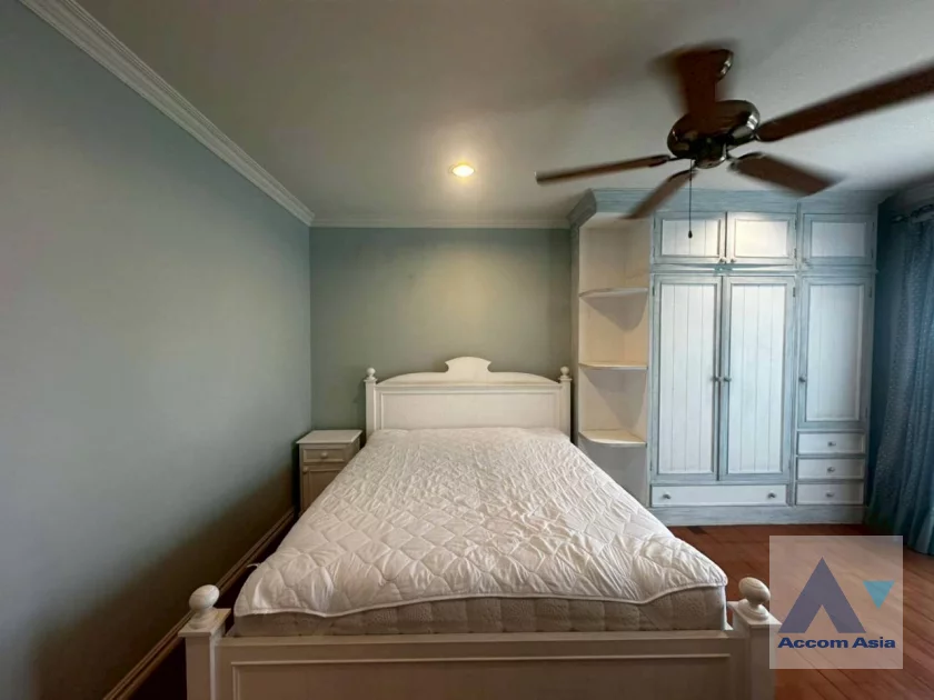 38  4 br Townhouse For Rent in Bang Na ,Bangkok BTS Bearing at Fantasia Villa 2 AA20518