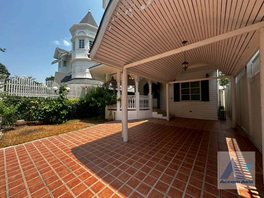 44  4 br Townhouse For Rent in Bang Na ,Bangkok BTS Bearing at Fantasia Villa 2 AA20518