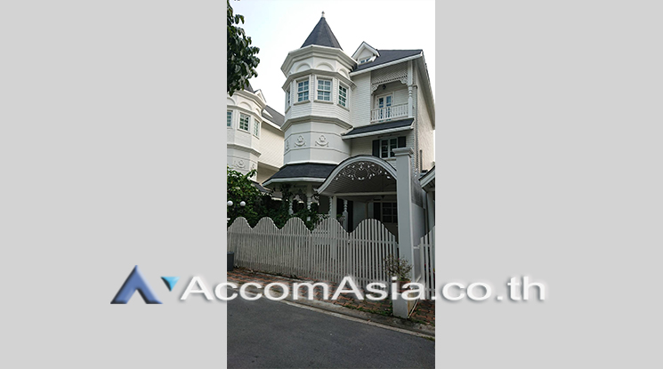 11  4 br Townhouse for rent and sale in Bang Na ,Bangkok BTS Bearing at Fantasia Villa 2 AA20518