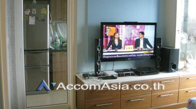  1  2 br Condominium For Sale in Charoen Nakhon ,Bangkok BTS Krung Thon Buri at Hive Sathorn AA20556