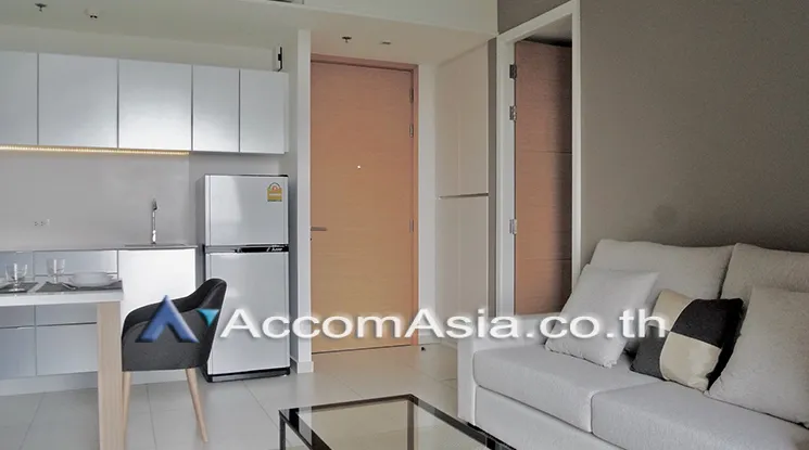 unit 1 Bedroom  Condominium For Rent in Sukhumvit, Bangkok  near BTS Ekkamai (AA20569)