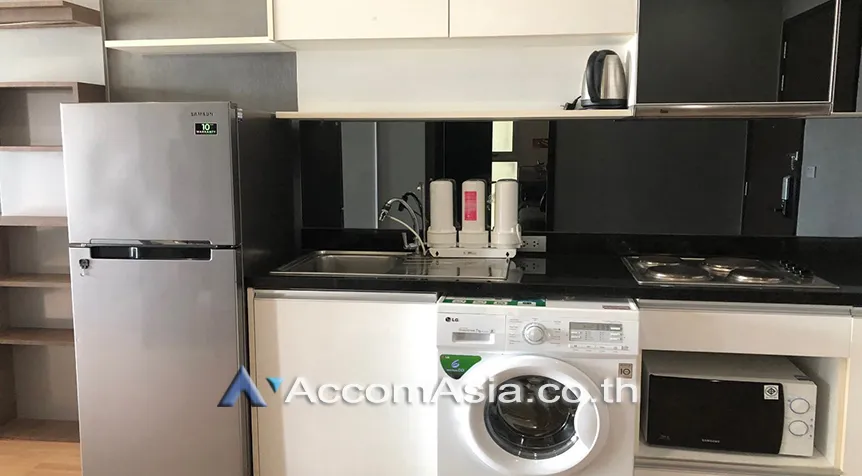  1  2 br Condominium For Rent in Sukhumvit ,Bangkok BTS Phra khanong at Sky Walk Condominium AA20643