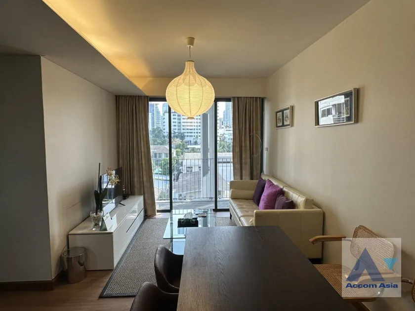 unit 2 Bedrooms  Condominium For Rent in Sukhumvit, Bangkok  near BTS Phrom Phong (AA20654)