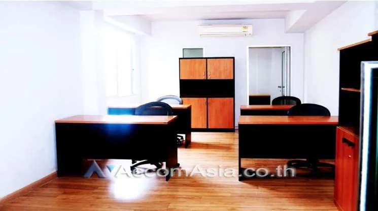 unit Office space For Rent in Sukhumvit, Bangkok  near BTS Thong Lo (AA20663)
