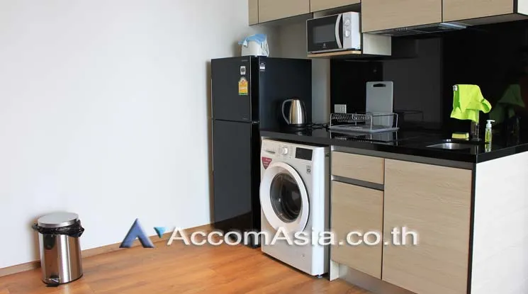 unit 2 Bedrooms  Condominium For Rent in Sukhumvit, Bangkok  near BTS Phrom Phong (AA20675)