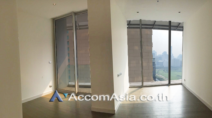  1  1 br Condominium For Sale in Ploenchit ,Bangkok BTS Ratchadamri at Magnolias Ratchadamri Boulevard AA20694
