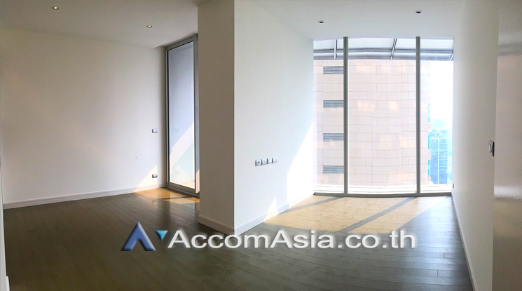  2  1 br Condominium For Sale in Ploenchit ,Bangkok BTS Ratchadamri at Magnolias Ratchadamri Boulevard AA20695