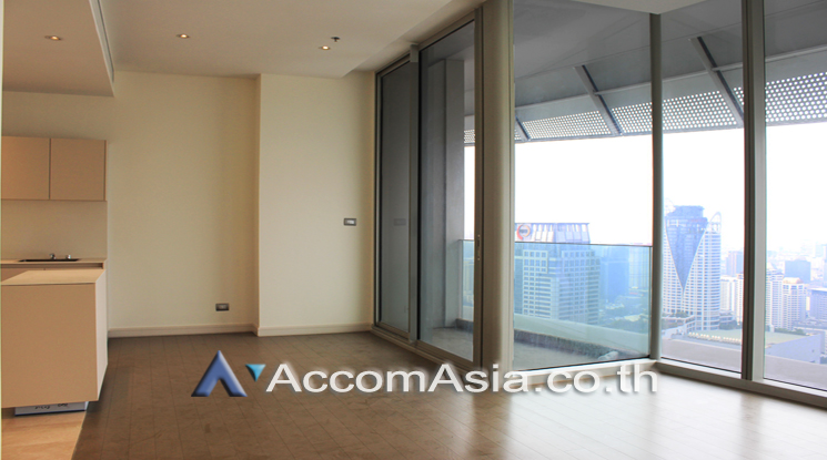  2  2 br Condominium For Sale in Ploenchit ,Bangkok BTS Ratchadamri at Magnolias Ratchadamri Boulevard AA20696