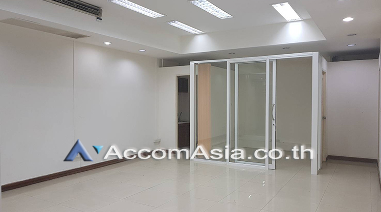 1  Office Space For Rent in Sukhumvit ,Bangkok BTS Nana at The Trendy Sukhumvit 13 AA20702