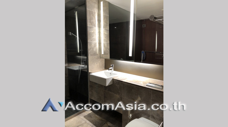 7  1 br Condominium For Rent in Ploenchit ,Bangkok BTS Ratchadamri at Hansar Residence AA20760