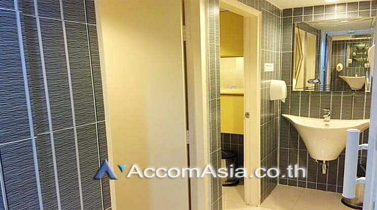 5  Office Space For Rent in Sukhumvit ,Bangkok MRT Sukhumvit - BTS Asok at Ocean Tower 1 AA20774