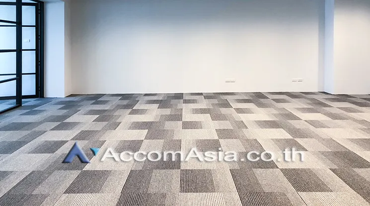 unit Studio  Office space For Rent in Ratchadaphisek, Bangkok  near ARL Ramkhamhaeng (AA20792)