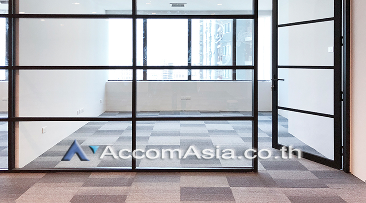 4  Studio Office Space For Rent in Ratchadaphisek ,Bangkok ARL Ramkhamhaeng at Charn Issara Tower 2 AA20792