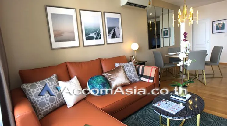 unit 2 Bedrooms  Condominium For Rent in Silom, Bangkok  near BTS Surasak (AA20796)