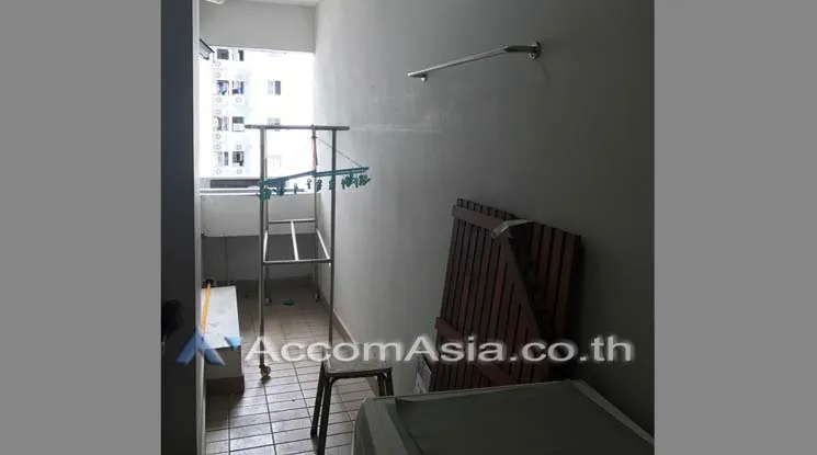  1  2 br Condominium For Sale in Sathorn ,Bangkok BRT Thanon Chan at Belle Park Residence AA20797