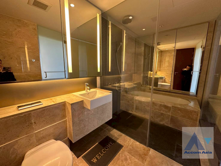 15  1 br Condominium for rent and sale in Ploenchit ,Bangkok BTS Ratchadamri at Hansar Residence AA20833