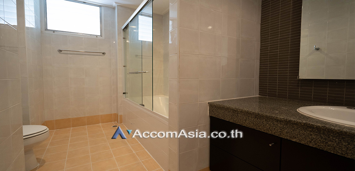 11  3 br Apartment for rent and sale in Sukhumvit ,Bangkok BTS Nana at Suite for family 10309