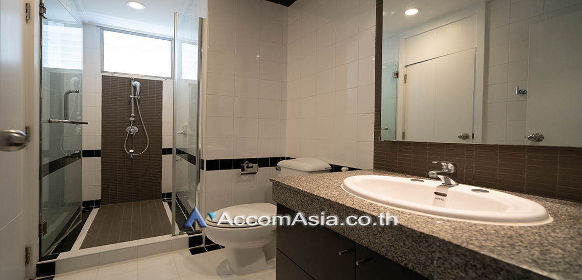 12  3 br Apartment for rent and sale in Sukhumvit ,Bangkok BTS Nana at Suite for family 10309