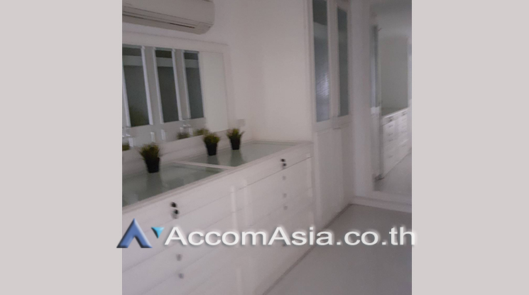 19  3 br Condominium for rent and sale in Sukhumvit ,Bangkok MRT Phetchaburi at Kiarti Thanee City Mansion AA20872