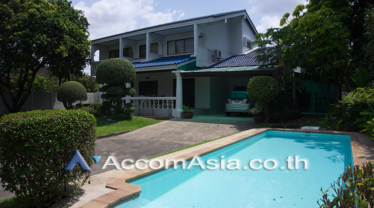  2  5 br House For Rent in Pattanakarn ,Bangkok BTS On Nut at Panya Pattanakarn Village AA20906