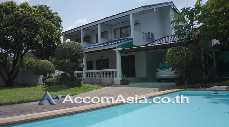 9  5 br House For Rent in Pattanakarn ,Bangkok BTS On Nut at Panya Pattanakarn Village AA20906