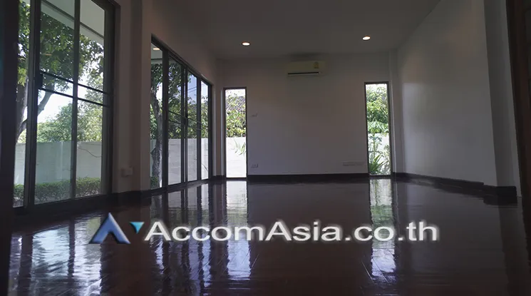 11  5 br House For Rent in Pattanakarn ,Bangkok BTS On Nut at Panya Pattanakarn Village AA20906