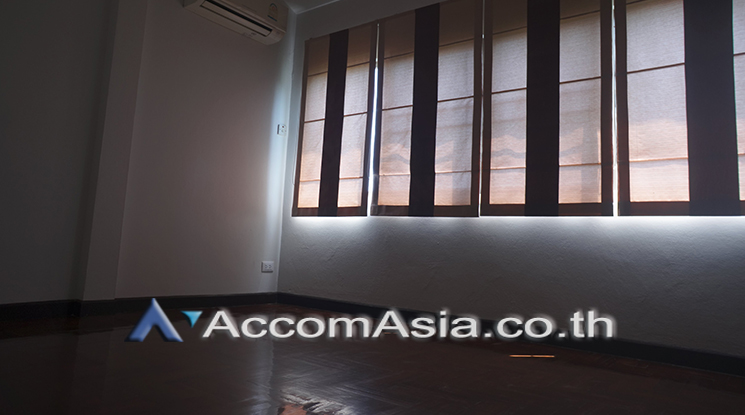 16  5 br House For Rent in Pattanakarn ,Bangkok BTS On Nut at Panya Pattanakarn Village AA20906