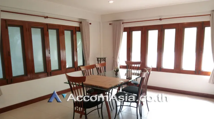 unitPet friendly |  2 Bedrooms  House For Rent in Phaholyothin, Bangkok  near BTS Ari (AA20919)