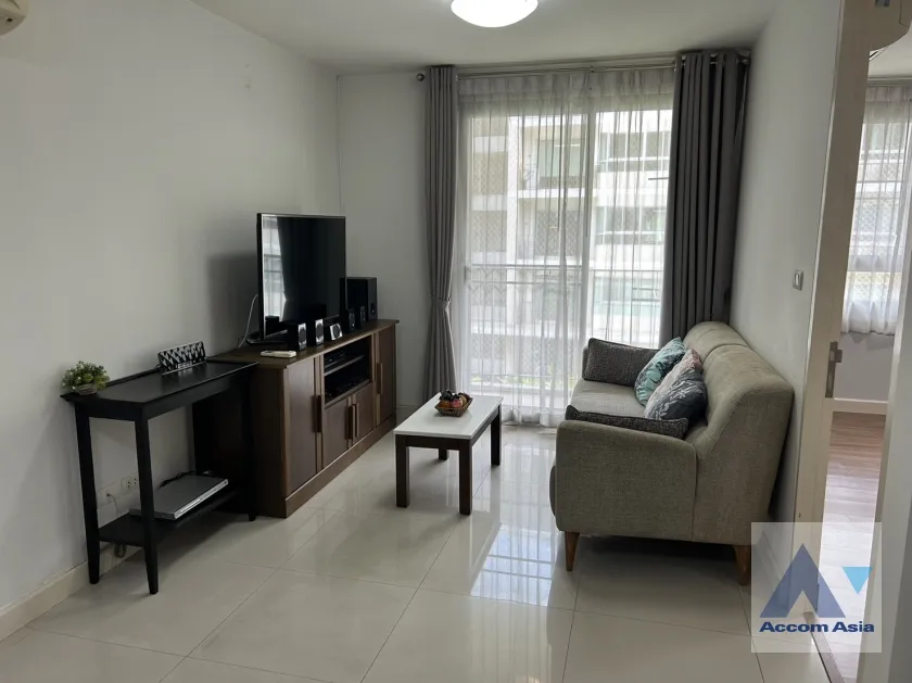 The Clover Condominium  1 Bedroom for Sale BTS Thong Lo in Sukhumvit Bangkok