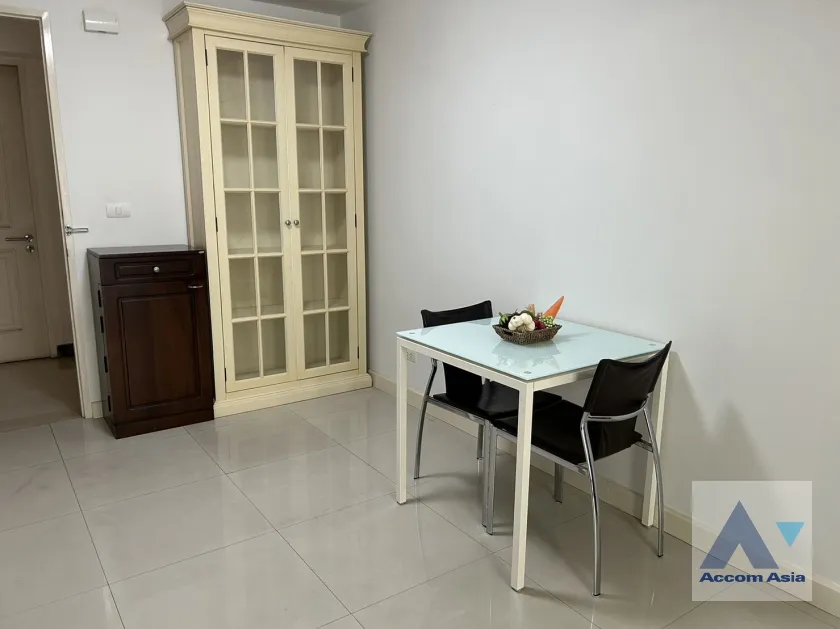 unit 1 Bedroom  Condominium For Sale in Sukhumvit, Bangkok  near BTS Thong Lo (AA20947)