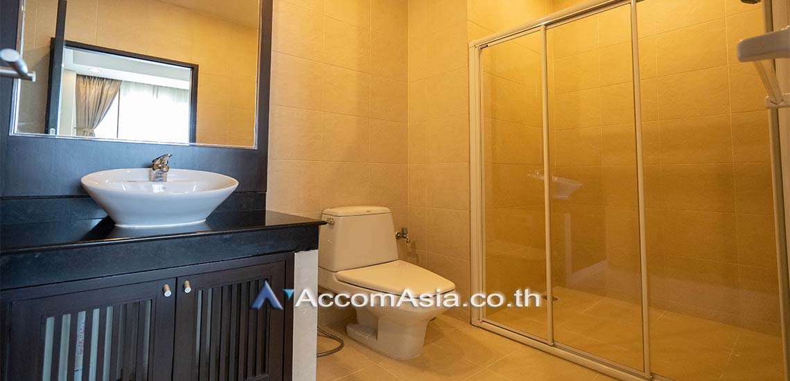 10  3 br Apartment For Rent in Sukhumvit ,Bangkok BTS Asok - MRT Sukhumvit at Elegant place for a Pet Friendly 10313