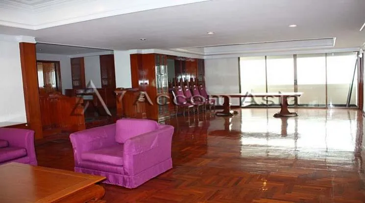 unitPet friendly |  3 Bedrooms  Apartment For Rent in Sukhumvit, Bangkok  near MRT Sukhumvit - BTS Asok (10315)
