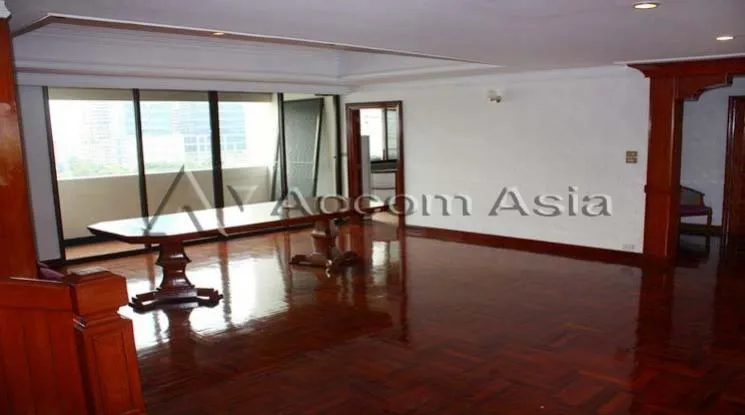 unitPet friendly |  3 Bedrooms  Apartment For Rent in Sukhumvit, Bangkok  near MRT Sukhumvit - BTS Asok (10315)