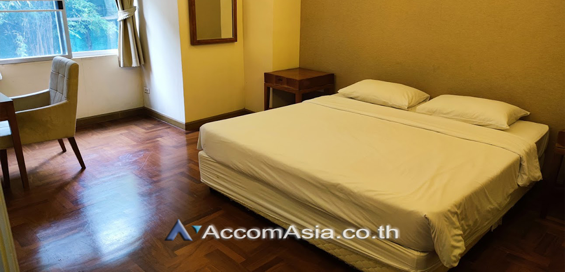 7  3 br Apartment For Rent in Sathorn ,Bangkok MRT Khlong Toei at Low rise Building AA21001