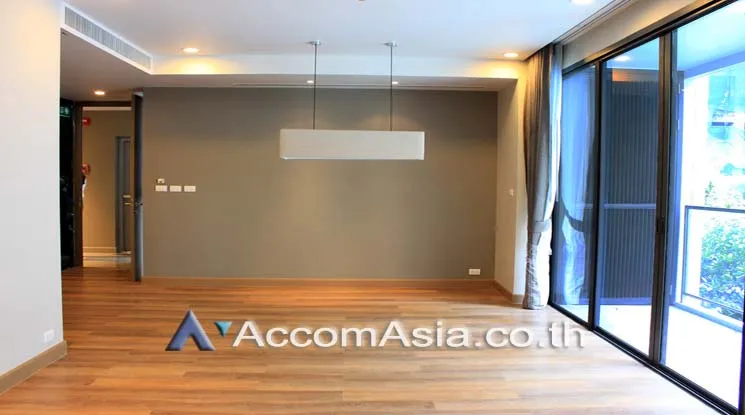 unitPet friendly |  3 Bedrooms  Apartment For Rent in Sukhumvit, Bangkok  near BTS Phrom Phong (AA21013)